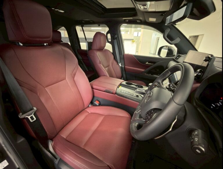 2024 Lexus LX600 3.5L — photo 8