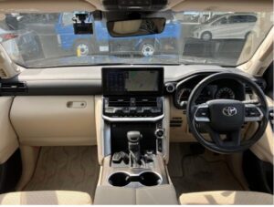 2023 Toyota Land Cruiser ZX 300 Series 3.5L — photo 2