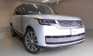 2025 Range Rover Vogue SV P615 SWB 4.4 — photo 1