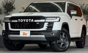 2023 Toyota Land Cruiser 300 Series GR Sport 3.3L — photo 2