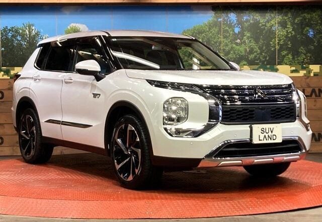 2022 Mitsubishi Outlander PHEV P