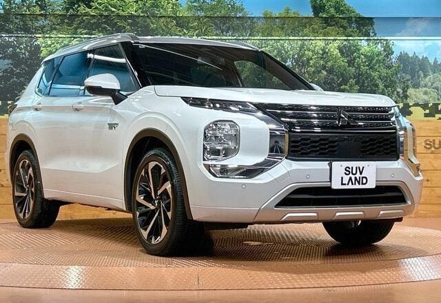 2022 Mitsubishi Outlander PHEV P