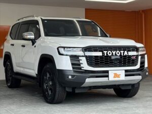 2023 Toyota Land Cruiser 300 Series GR Sport 3.3L — photo 1
