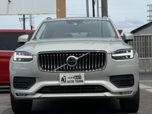 2020 Volvo XC90 D5 AWD Momentum 2.0 — photo 3