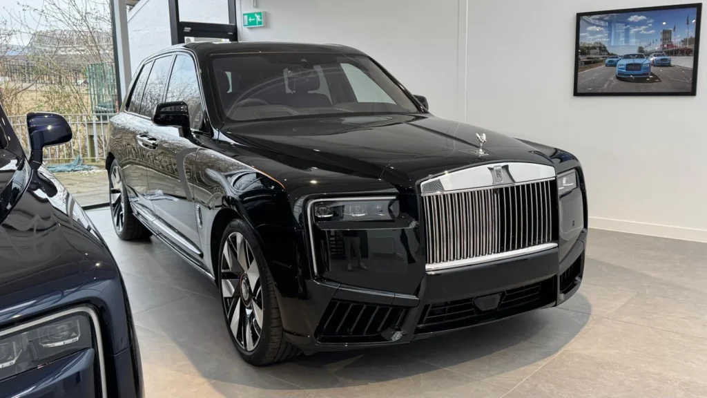2025 Rolls-Royce Cullinan Series II Black Diamond