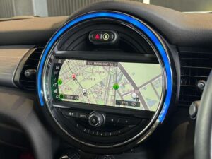 2020 Mini Cooper D 1.5 — photo 4