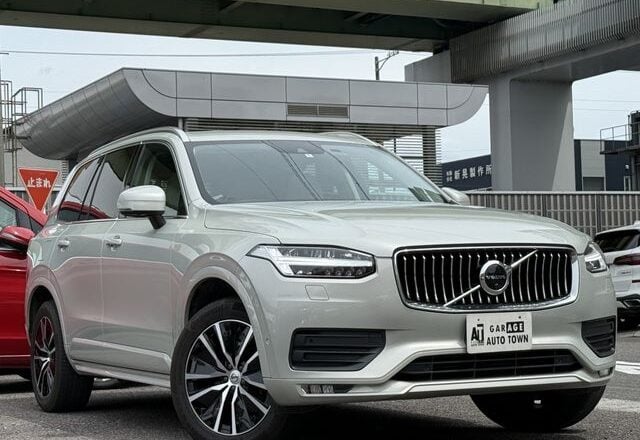 2020 Volvo XC90 D5 AWD Momentum