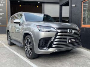 2022 Lexus LX600 3.5L — photo 1