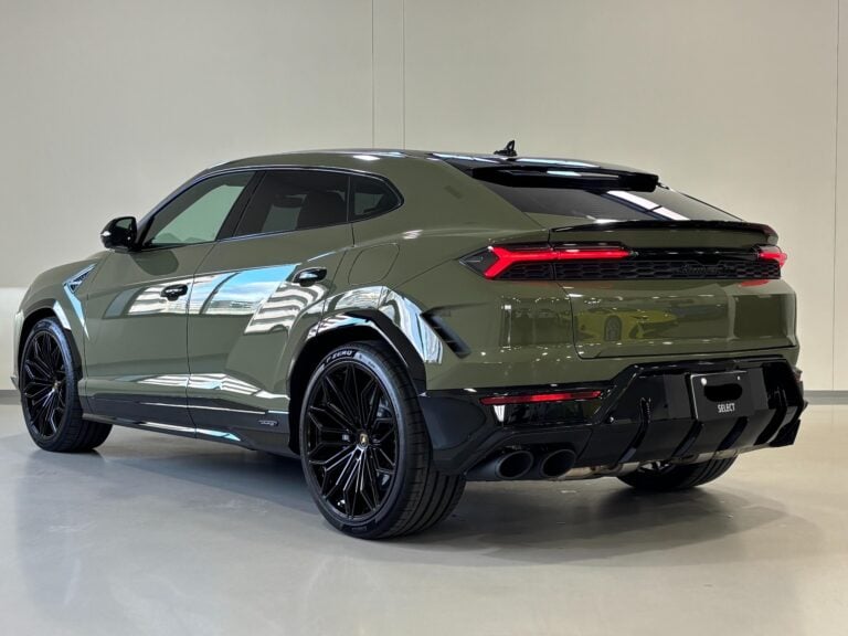 2025 Lamborghini Urus SE 4WD 4.0 — photo 6