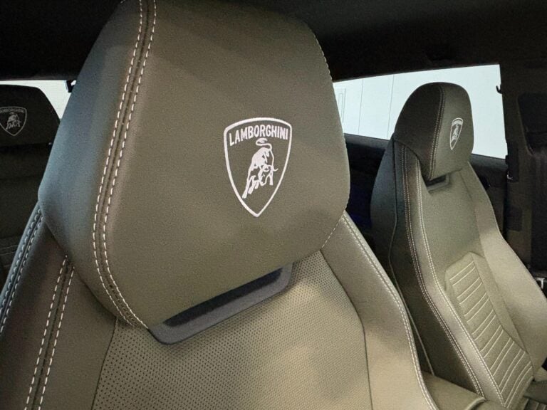 2025 Lamborghini Urus SE 4WD 4.0 — photo 3