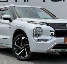 2021 Mitsubishi Outlander PHEV P
