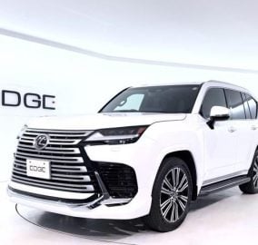 2026 Lexus LX700h
