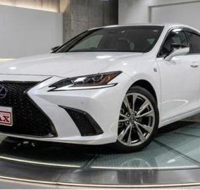 2021 Lexus ES300h F Sport