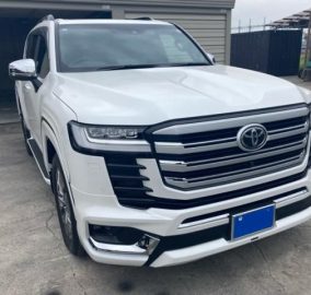 2024 Toyota Land Cruiser ZX 300 Series