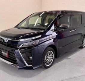 2020 Toyota Voxy Hybrid