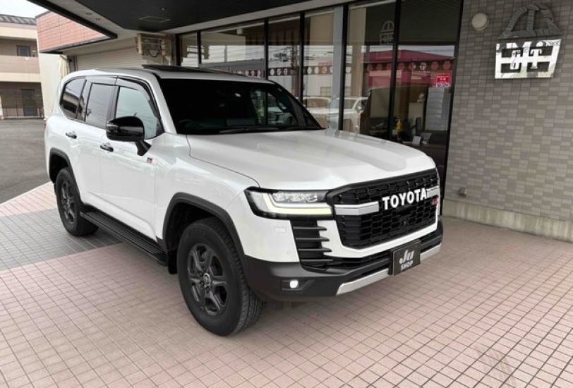 2023 Toyota Land Cruiser 300 Series GR Sport