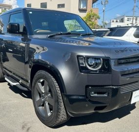 2023 Land Rover Defender 90