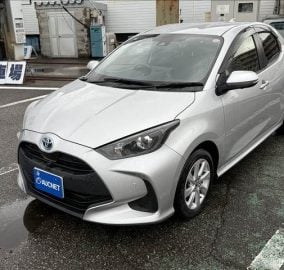 2020 Toyota Yaris G Hybrid
