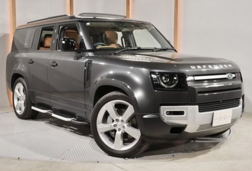 2023 Land Rover Defender 130 First Edition