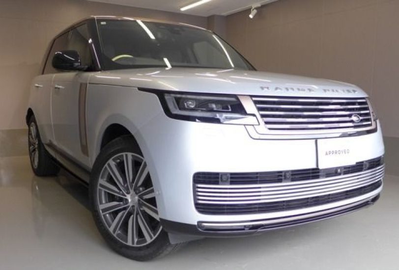 2025 Range Rover Vogue SV P615