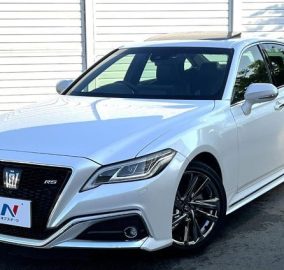 2020 Toyota Crown RS