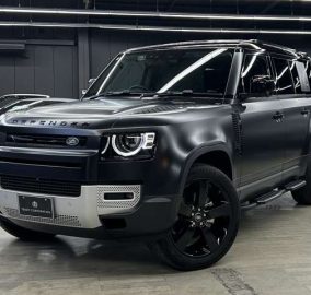2023 Landrover Defender 110 Eastnor Edition