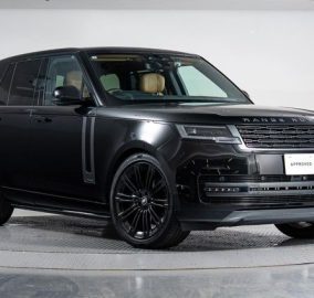 2025 Range Rover Vogue Autobiography
