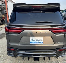 2022 Lexus LX600 WALD Edition