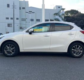 2018 Mazda Demio SkyActiv