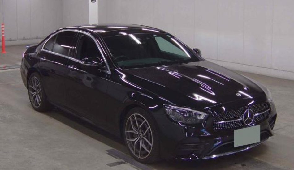 2022 Mercedes-Benz E200