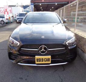 2022 Mercedes-Benz E200