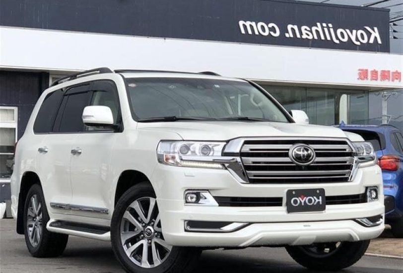 2021 Toyota Landcruiser V8