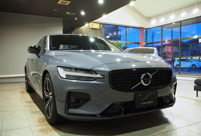 2022 Volvo S60 B5