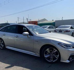 2019 Toyota Crown RS