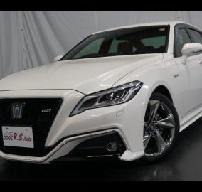 Toyota Crown RS Advance