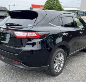Toyota Harrier 4WD