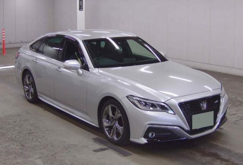 Toyota Crown RS