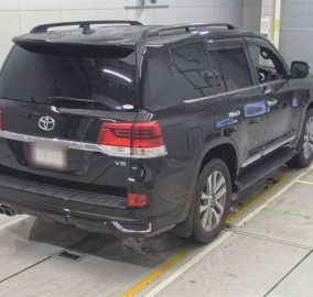 Toyota Landcruiser ZX V8