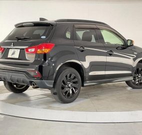 2018 Mitsubishi RVR