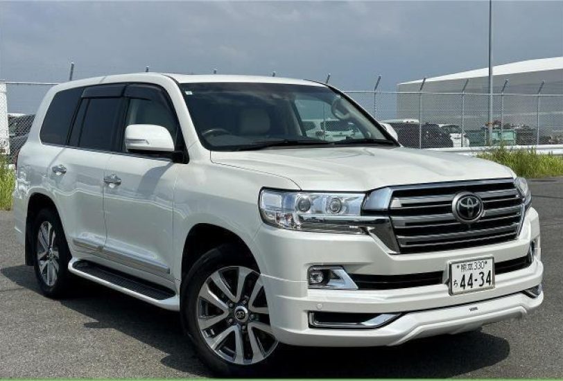 Toyota Landcruiser ZX V8