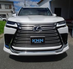 Lexus LX600