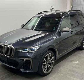 BMW X7 M50i
