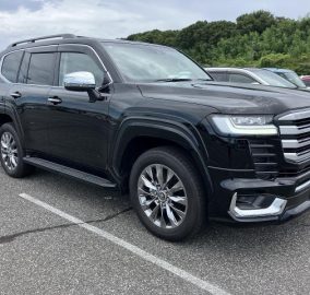 Toyota Landcruiser 300 ZX