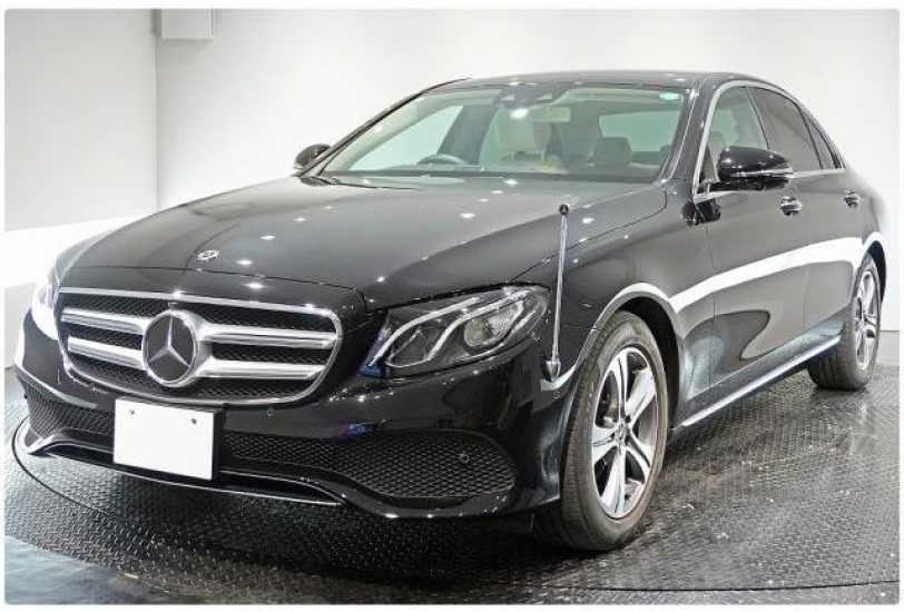 Mercedes-Benz E200