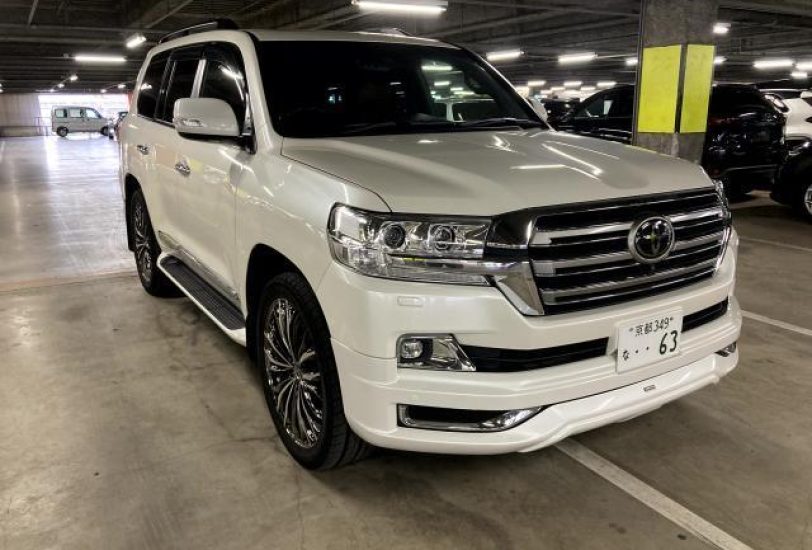 Toyota Landcruiser ZX Bruno