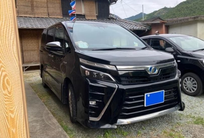 2020 Toyota Voxy ZS Hybrid