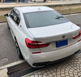 2019 BMW 740e Performance Sport