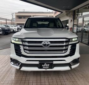2022 Toyota Land Cruiser ZX 300