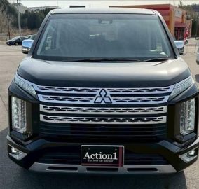 2020 Mitsubishi Delica