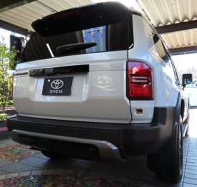 2025 Toyota Land Cruiser Prado J250